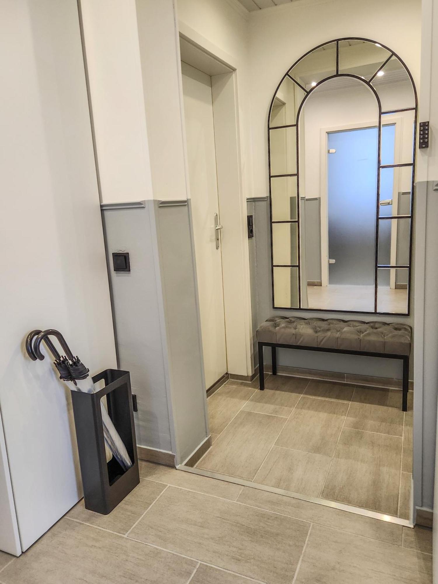 Geli Homes L1 - 2X Zimmer, 2X Kingsize Bett, 1 Bis 4 Personen, Parkplatz, Tv, Wifi, Top Kueche, Kaffee, Tee Lünen Exteriér fotografie